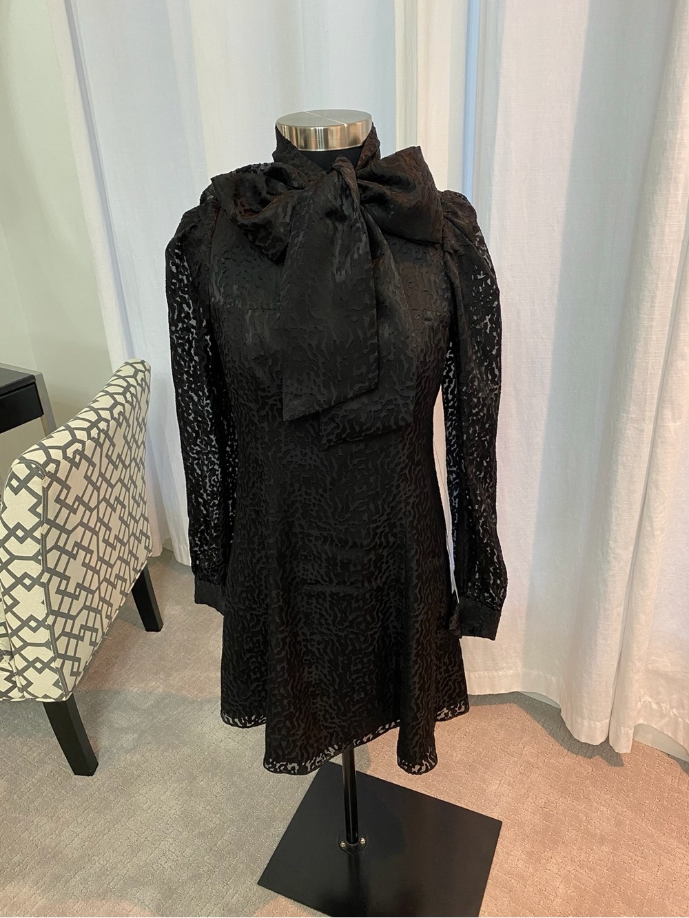 JAYGODFREY Black Lace Bow-Neck Long Sleeve Dress 8